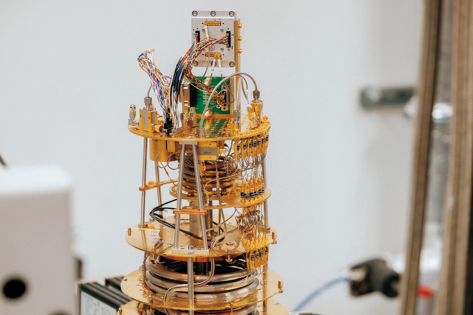 来るべき「量子時代」に向けたマインドシフトを、できるだけ速やかに!:『WIRED』日本版がおすすめする量子コンピューターのベスト記事10選【2025年版】