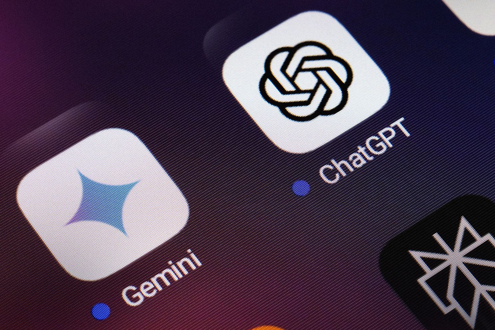 Google GeminiとChatGPTに追加された「スケジュール機能」の使い方