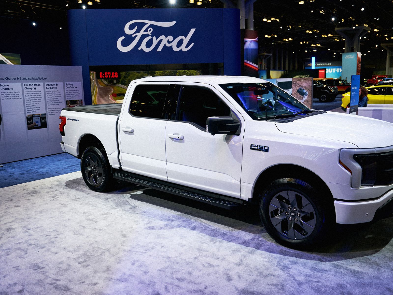 フォードがEV戦略を転換。余剰バッテリー製造能力をデータセンター向けなど新事業へ