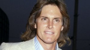 Bruce-Jenner-Has-Dreamed-of-Becoming-a-Woman-for-20-Years-Insider-Claims-461962-2