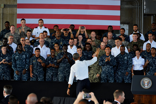 ROTA, SPAIN - JULY 10: U.S. President Barack Obama waves as he visits Rota naval base on July 10, 2016 in Rota, Spain. President Obama arrived yesterday from the NATO summit in Warsaw and has reportedly had to shorten his first official visit to Spain after the Dallas shootings which killed five policemen. (Photo by Niccolo Guasti/Getty Images)