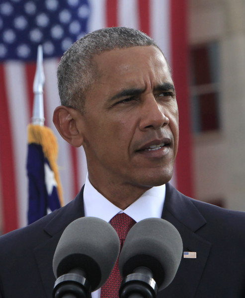 barackobamapresidentobamaattendsremembrancewnl134q008ml