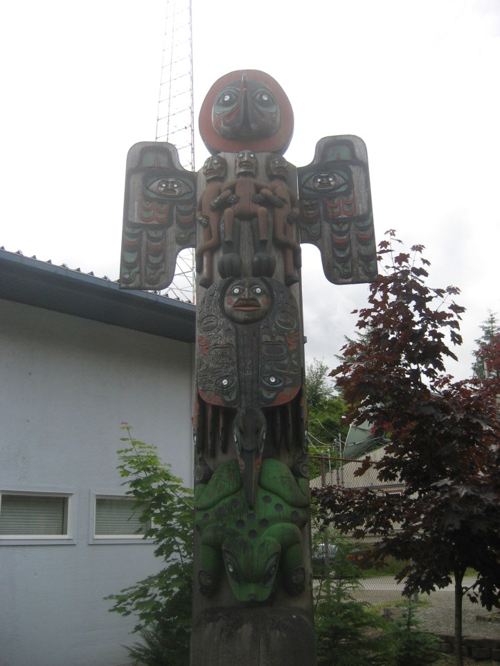 706