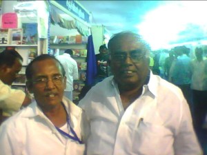 mr.pazha.karuppaia & mr.akilan kannan @ tamilputhakalayam stall @34th chennai book fair திரு.ப.ழ .கருப்பையா - திரு.அகிலன் கண்ணன் தமிழ்ப்புதகாலயத்தில்