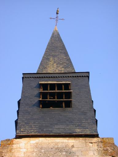 Façade ouest : le campanile.