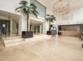 Belaire Suites Hotel, hotel i Durban