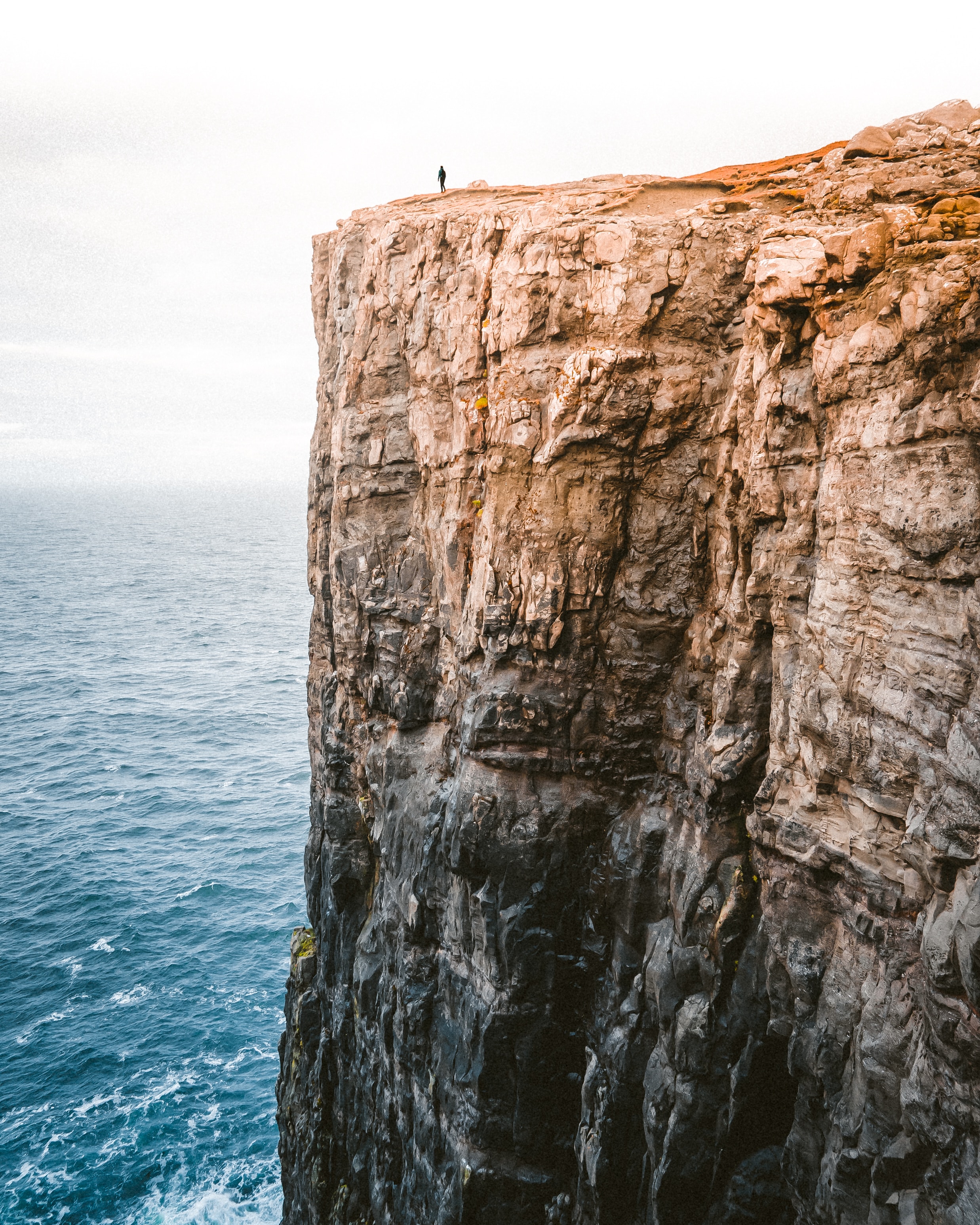 trail-cliff