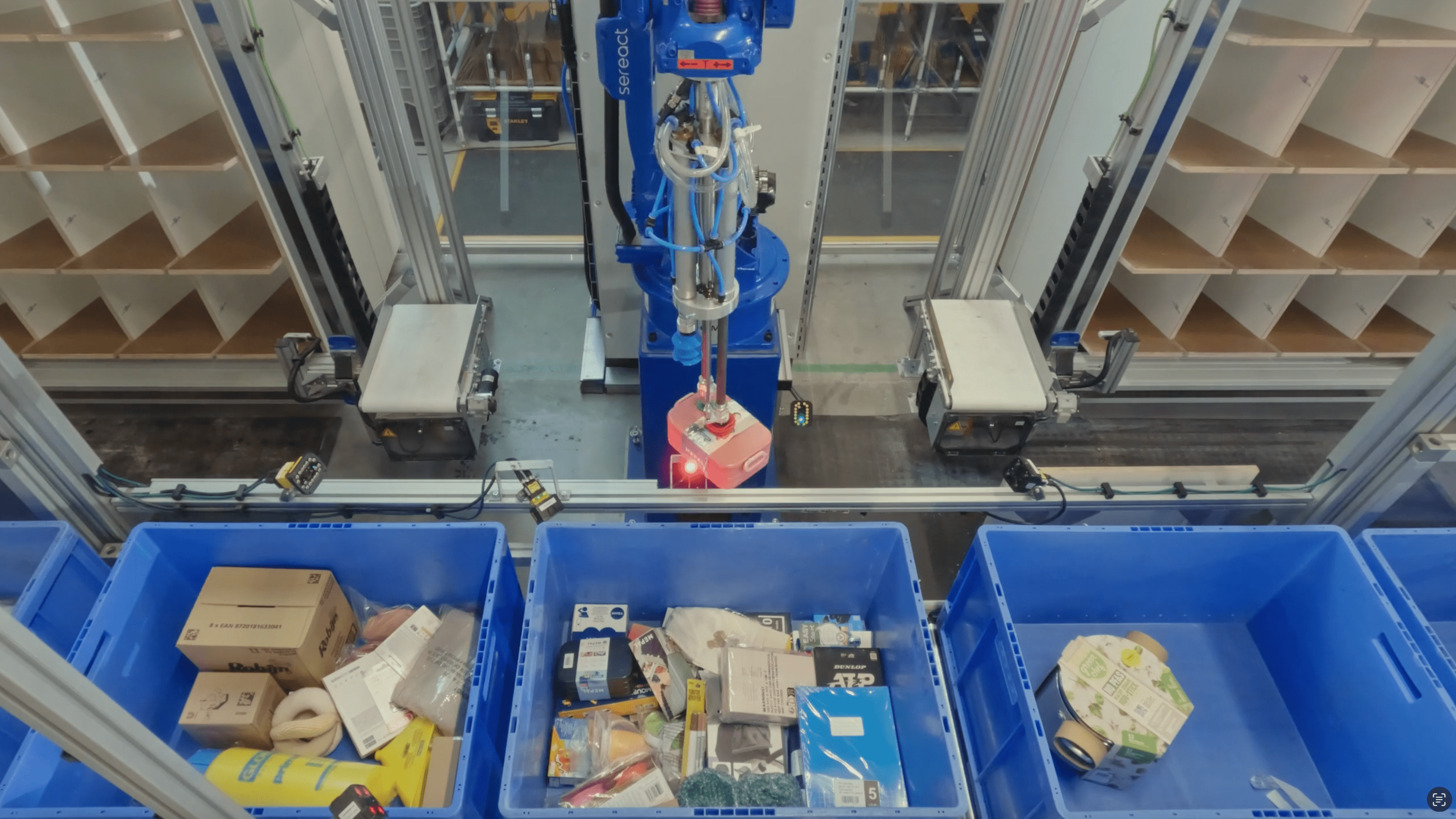 Sereact Robotic Putwall System