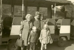 Oma, Dad, Mom, Mike and me