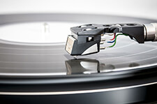 A turntable – a classic analog electronic device
