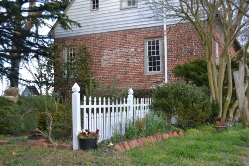 mills fence1