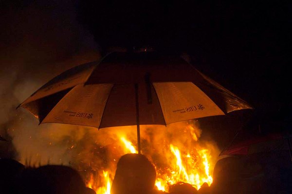 08/11/2014 Brockham Village Fireworks & Fire
