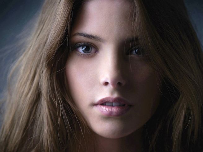 Ashley-Greene-BIGcloseup-1600x1200