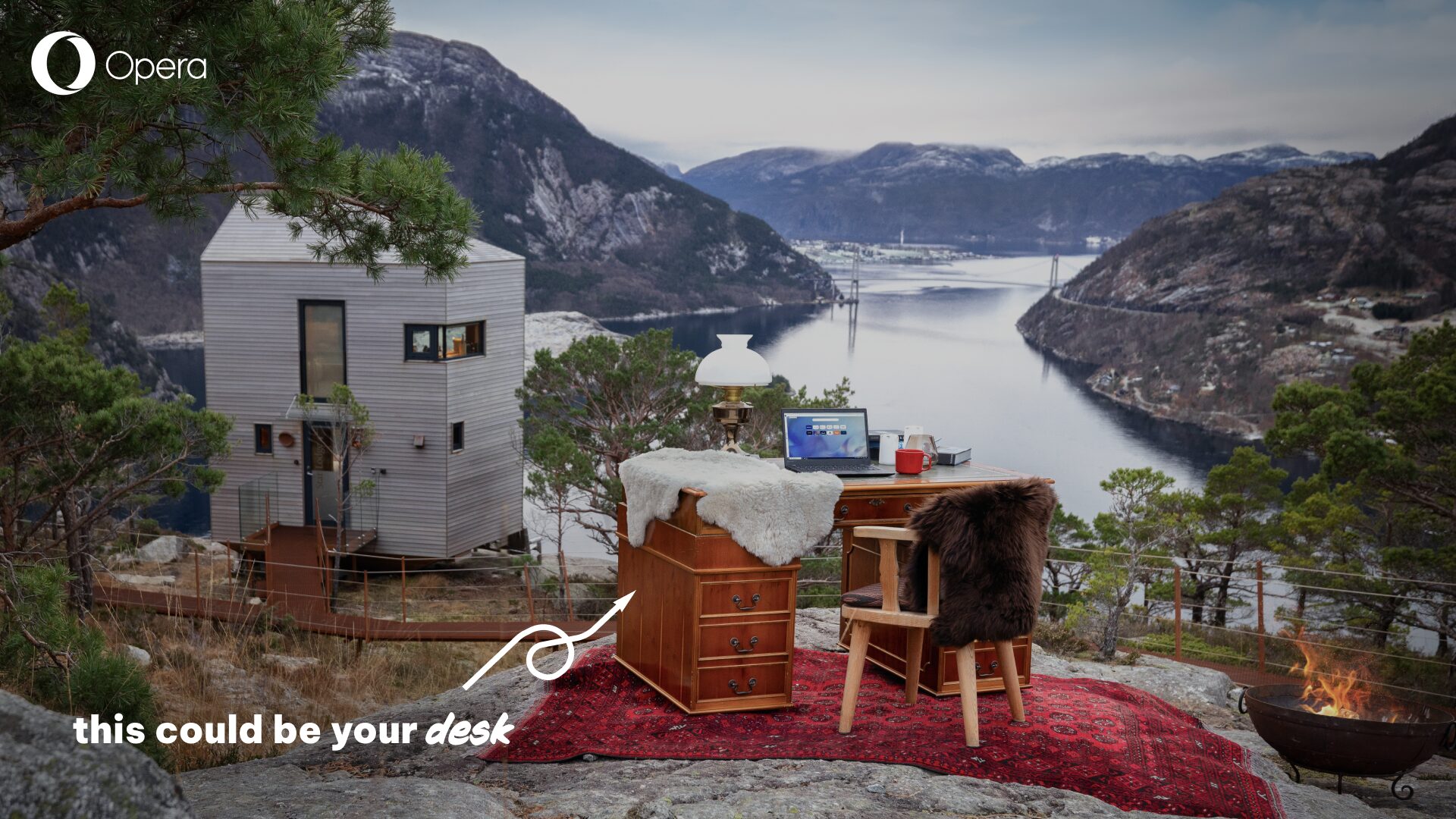 Opera is looking for 10 people to browse the web from a hygge desk in one of Norway’s most scenic locations.