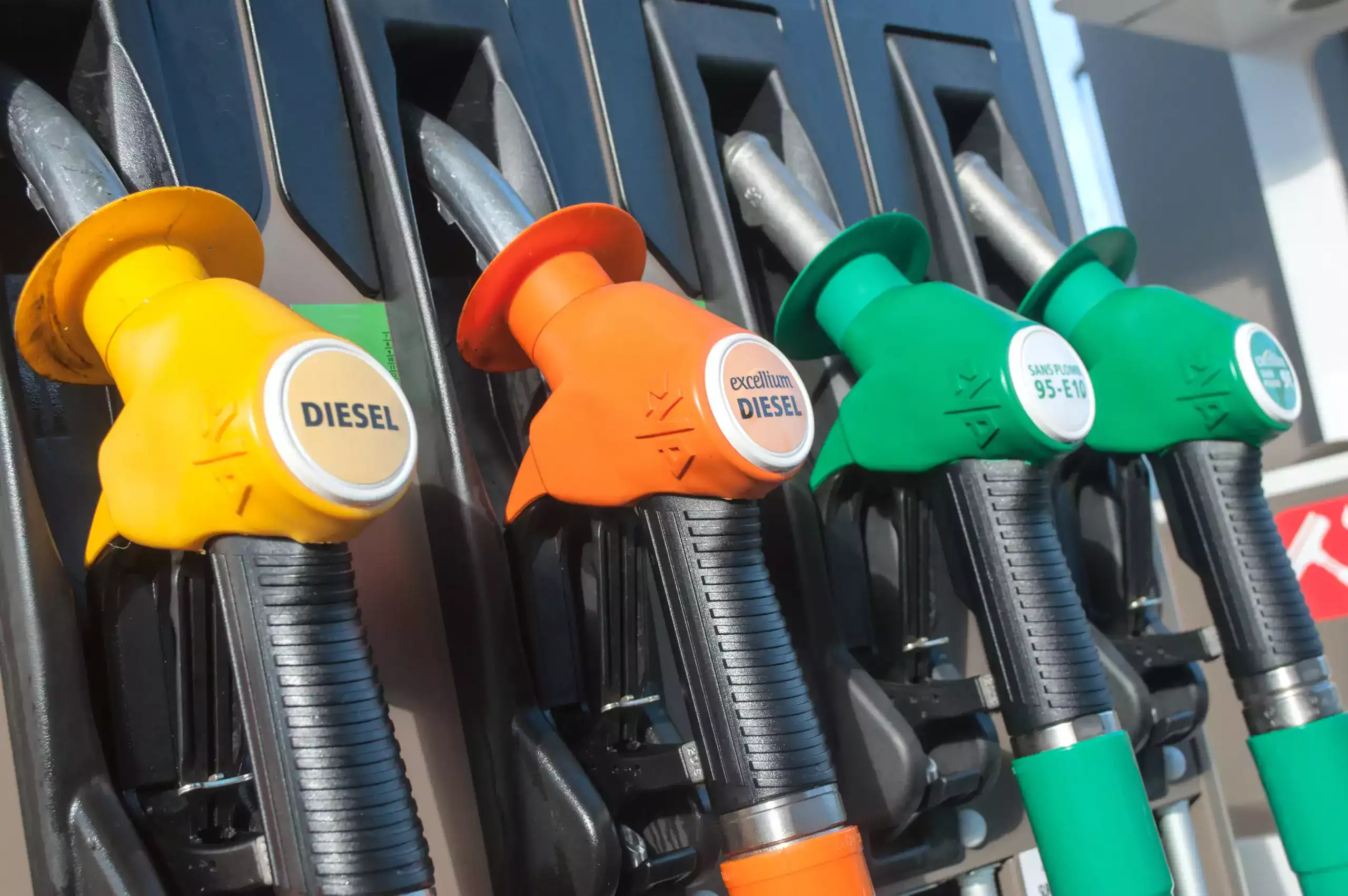 hausse carburant +17 centimes d'euros par litre à partir de cette date, voici pourquoi une flambée des prix est redoutée
