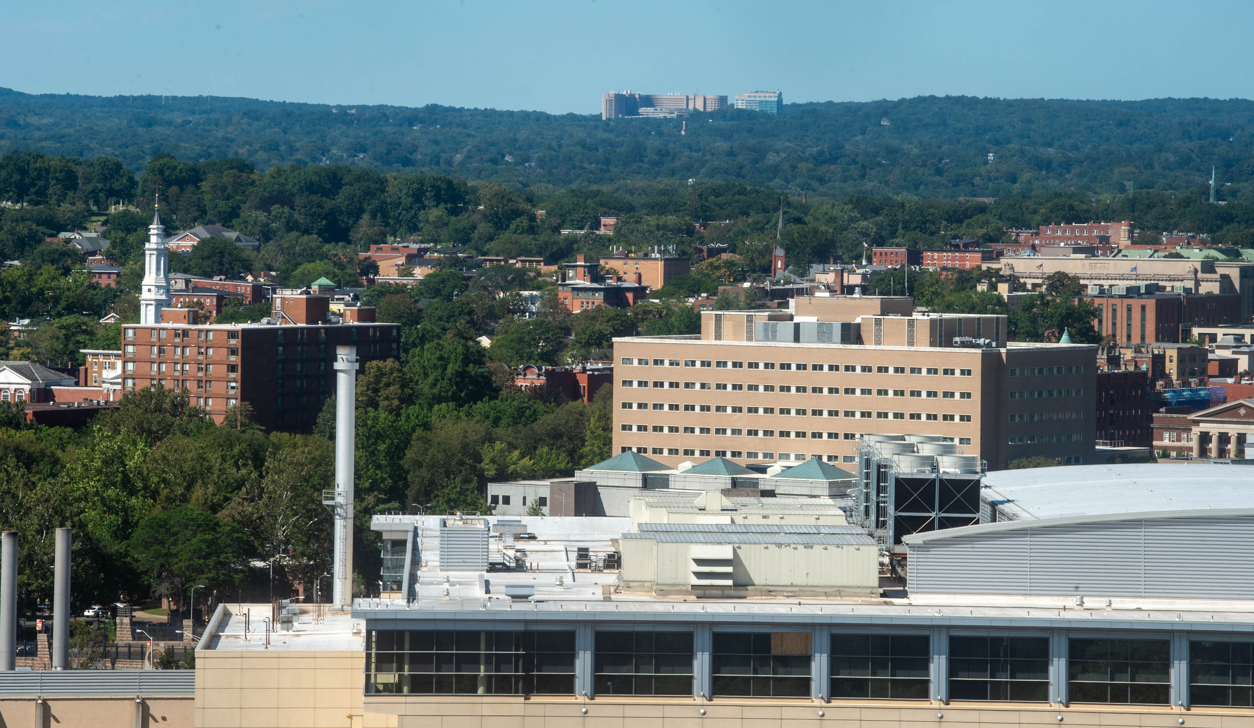 THC_news_Hartford_Skyline_08 UConn Health in Farmington overlooking Hartford on Thursday, Aug. 31, 2023. (Aaron Flaum/Hartford Courant)