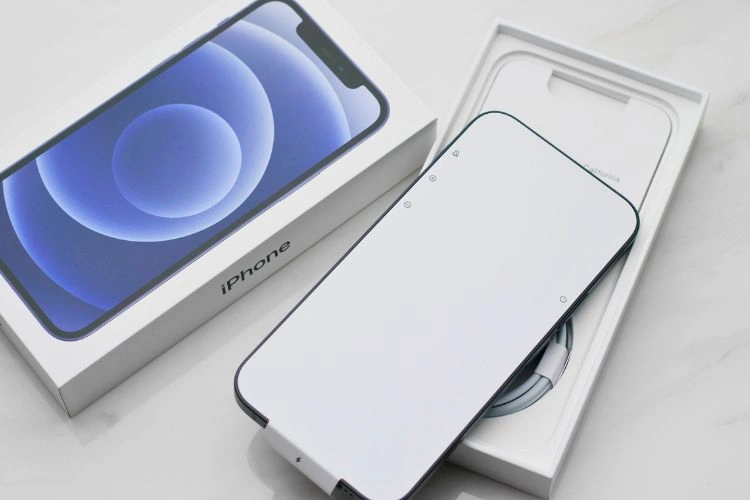 Iphone 12