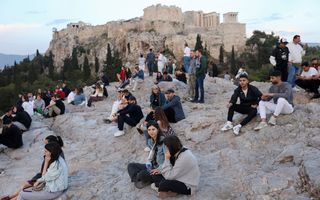 Φτωχοί αισθάνονται δύο στους τρεις Έλληνες