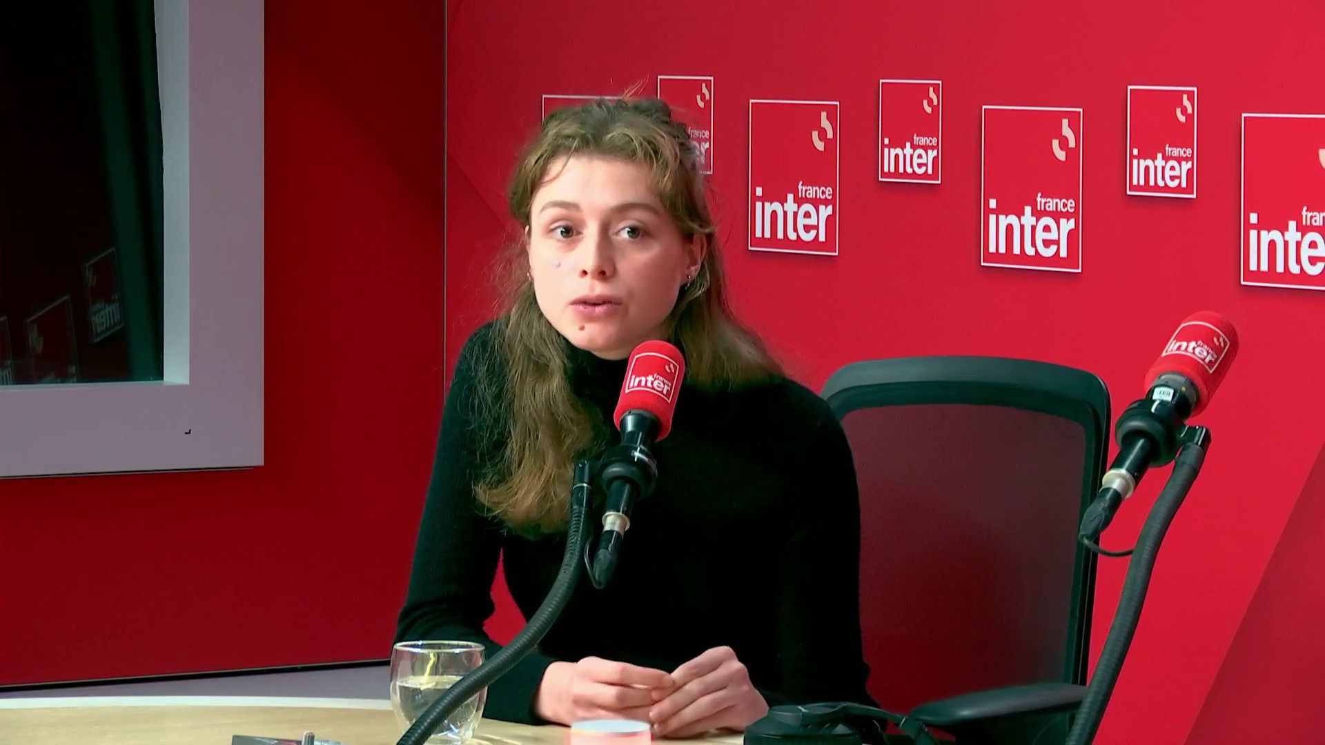 Caroline François-Marsal, du Réseau Action Climat, dans le studio du 5/7 de France Inter le 23 octobre 2025