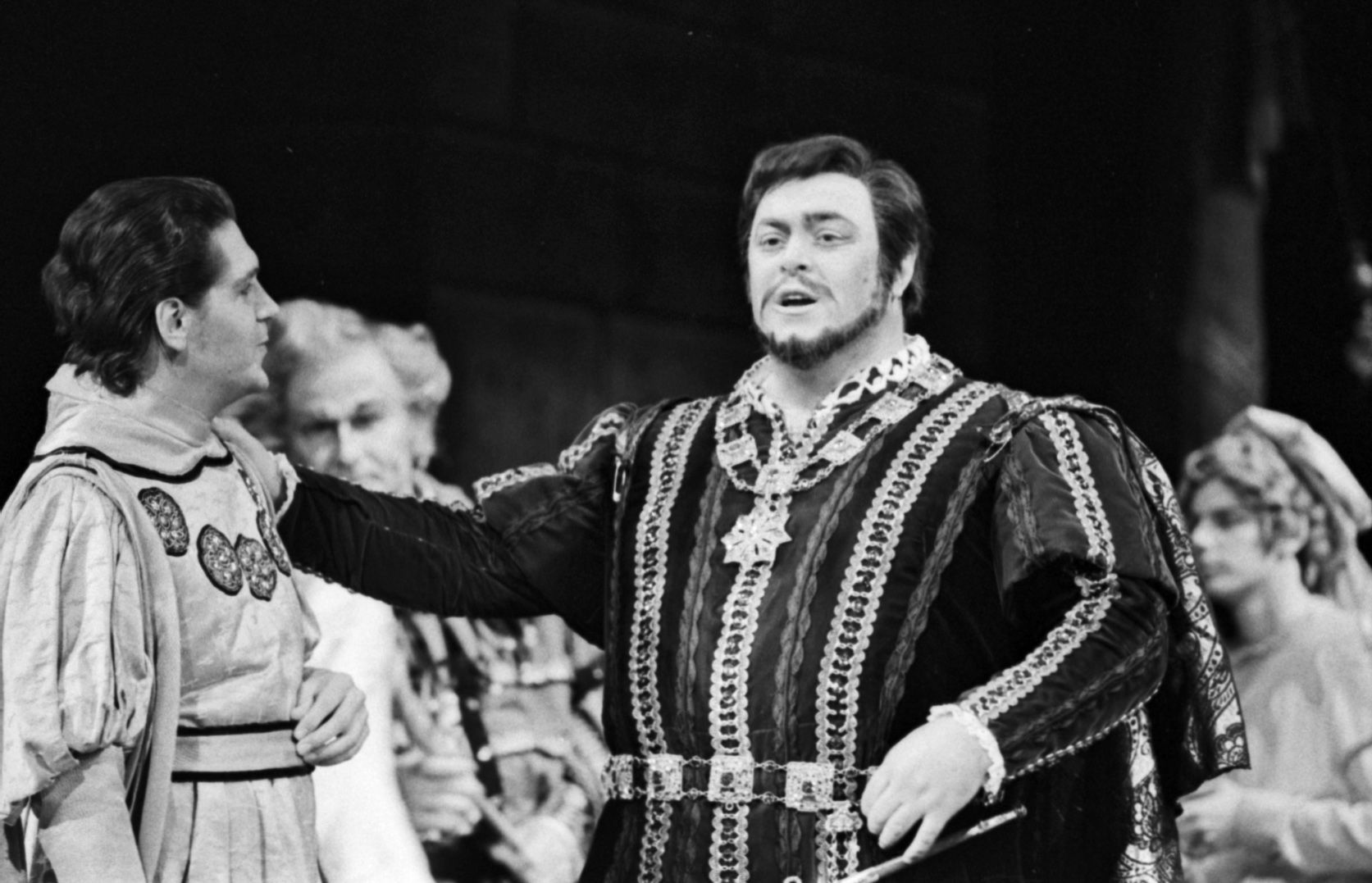 Luciano Pavarotti dans Rigoletto au Metropolitan Opera en juin 1972