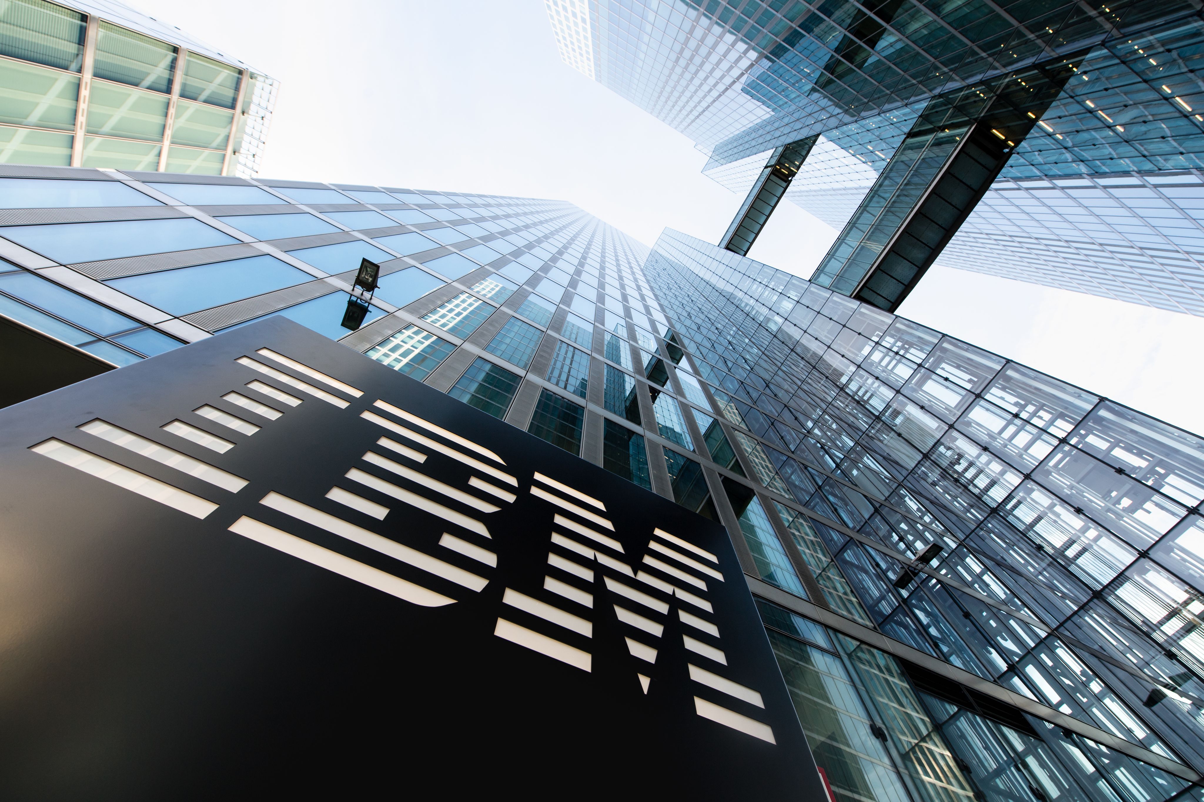 IBM est pionnier dans le domaine de la recherche quantique : l’entreprise a constitué le Quantum Network, un réseau de 140 entreprises et start-up dans le monde.