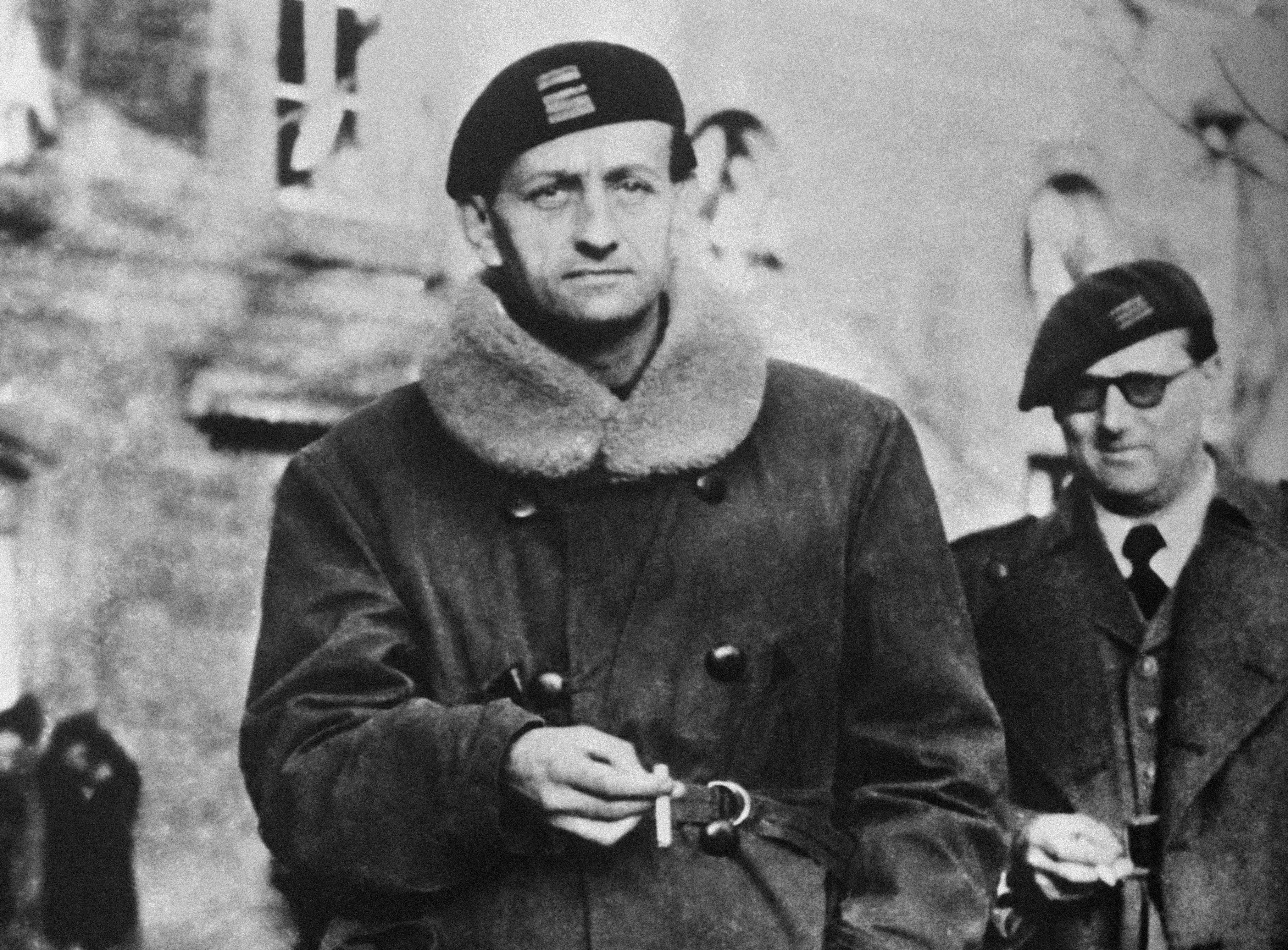 Photo d'André Malraux alors qu'il est à la tête de la Brigade Alsace-Lorraine, Mont Sainte-Odile, 1944